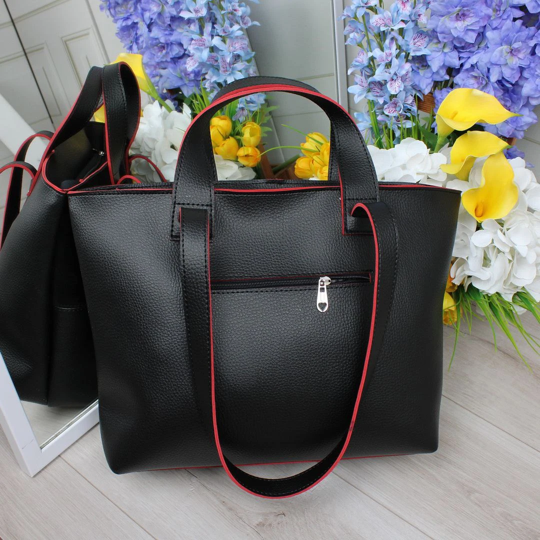 Жіноча сумка чорна з червоним для творчих особистостей